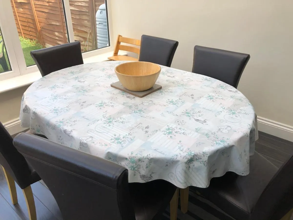 Holiday home The Hollies Haven & Free Parking - Perfect London Long Stay Sidcup